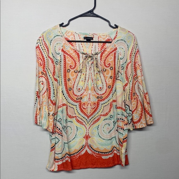 New directions blouse - Picture 1 of 8